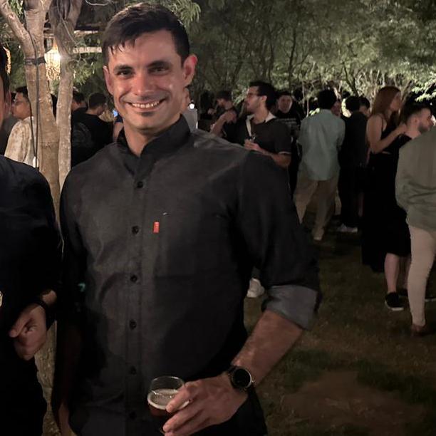 Persona siendo medida